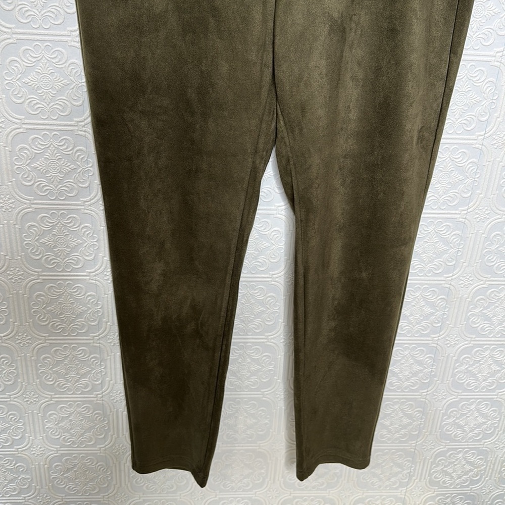 One5One | for Stitchfix 
Green High Rise Pull On Bonded Suede Skinny Leg… - Picture 5 of 14